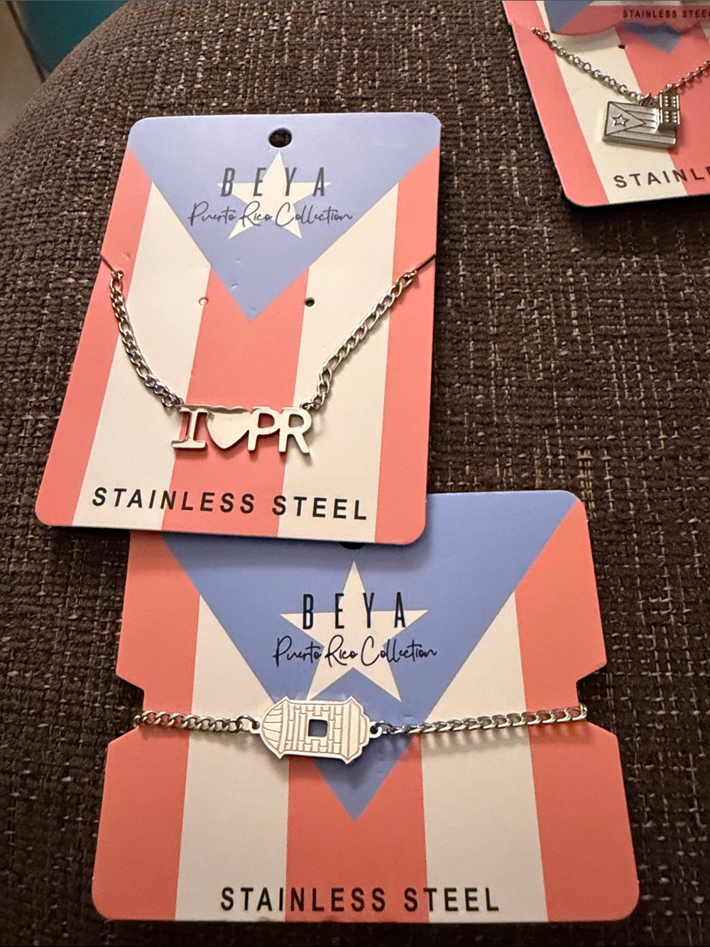Stainless Steel 'I ♥ PR' Silver Necklace & Bracelet